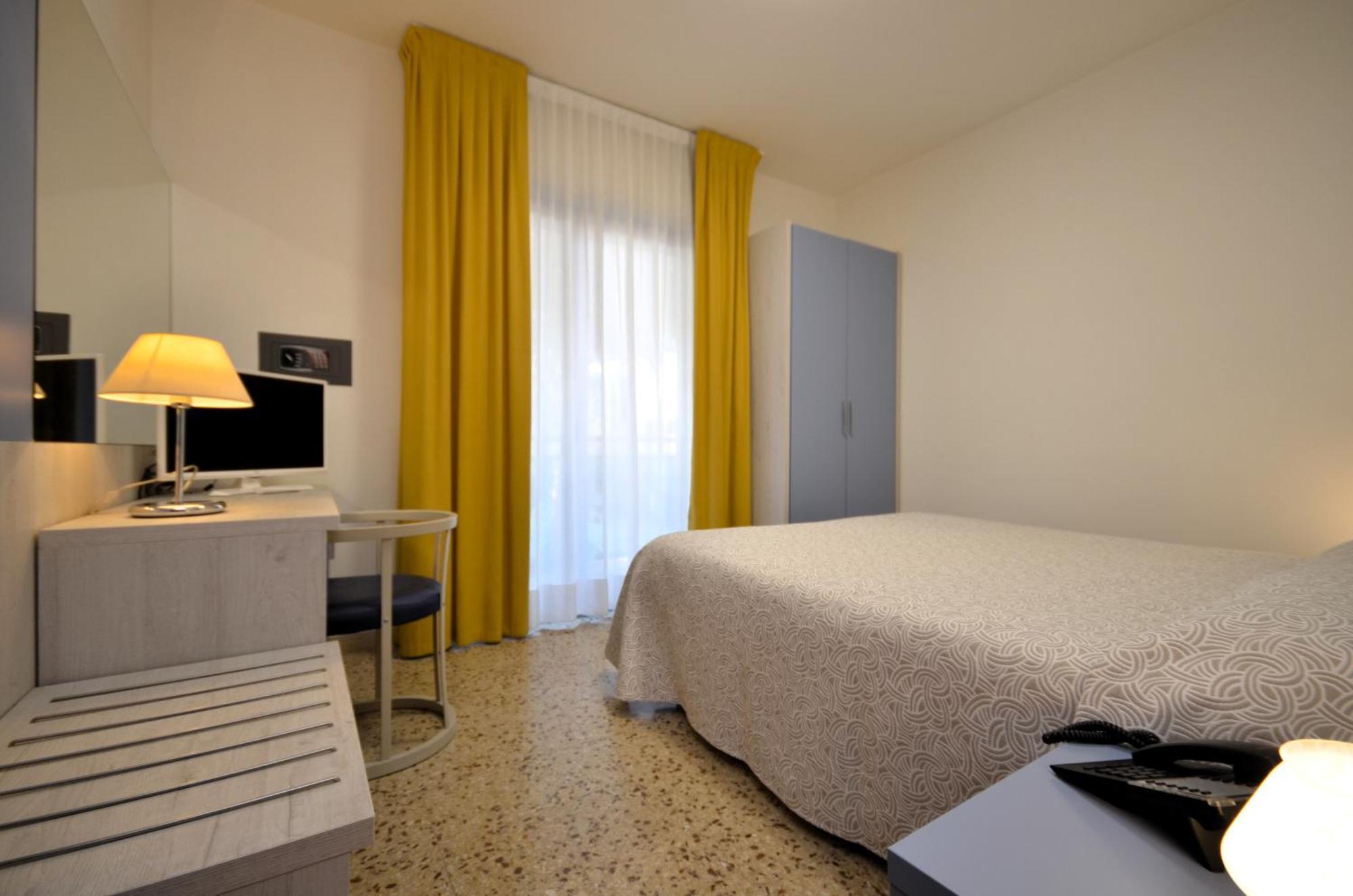 Olimpia Hotel & Aparthotel Bibione Esterno foto