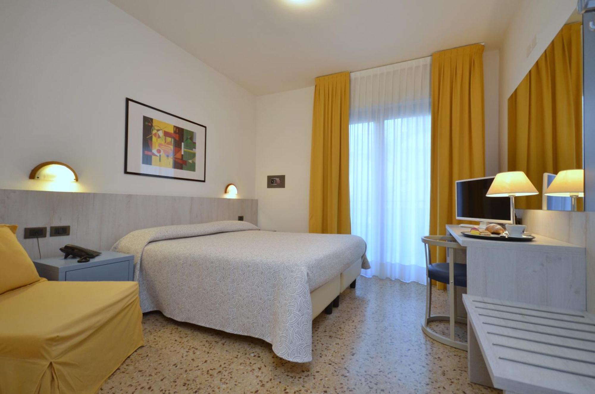 Olimpia Hotel & Aparthotel Bibione Esterno foto
