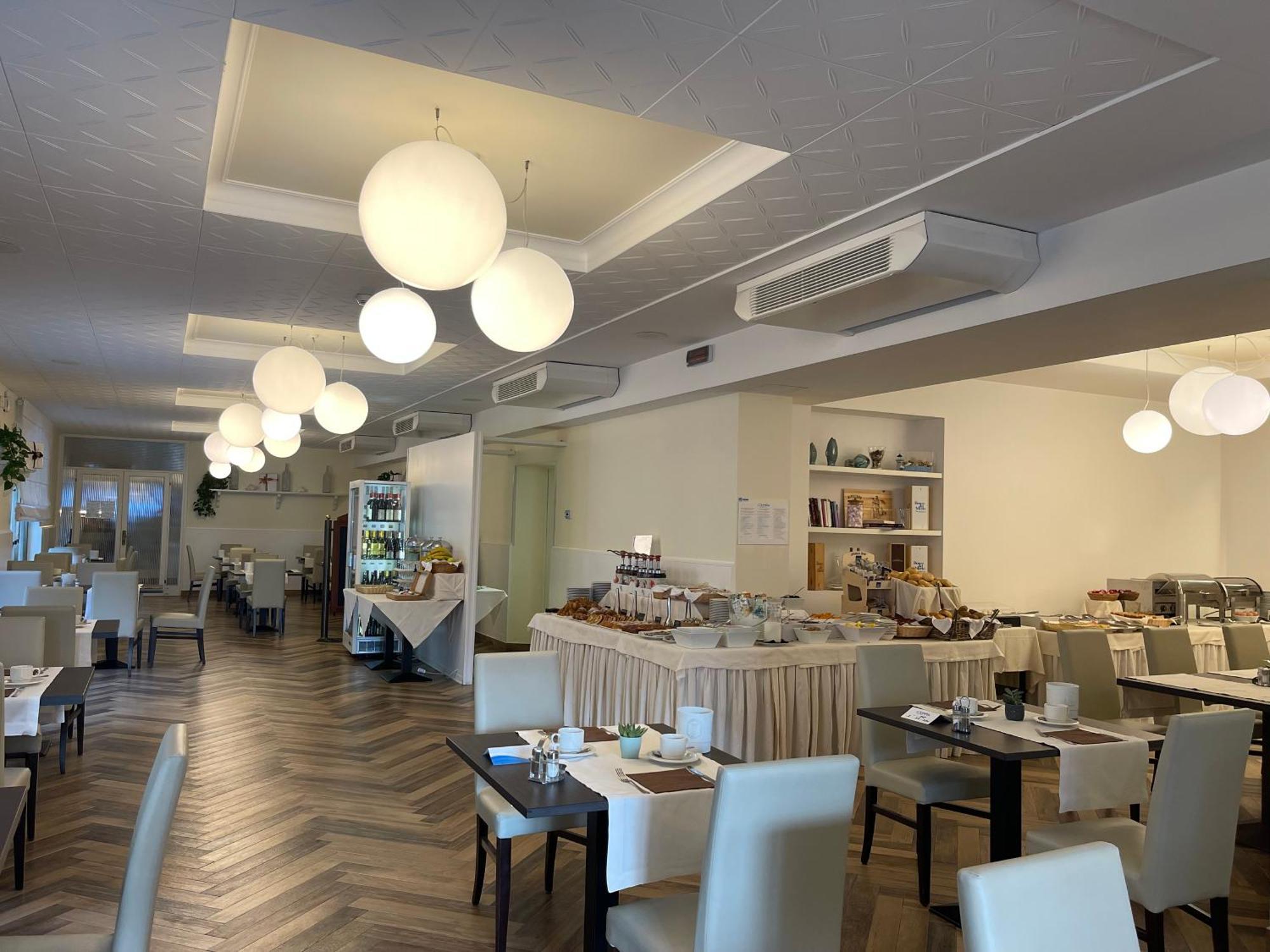 Olimpia Hotel & Aparthotel Bibione Esterno foto