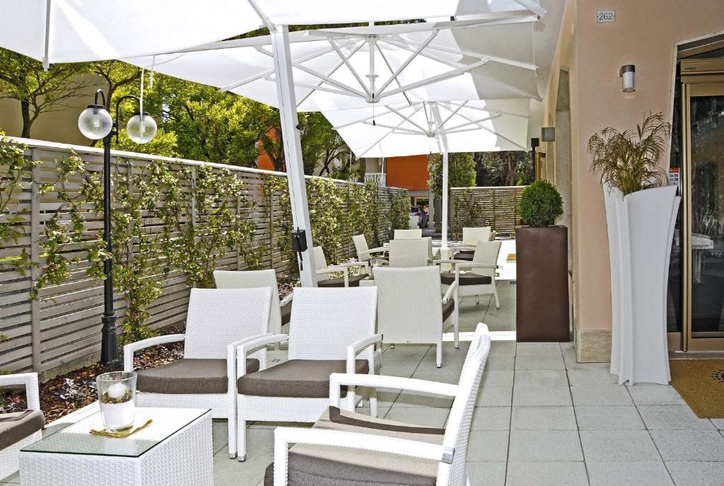 Olimpia Hotel & Aparthotel Bibione Esterno foto